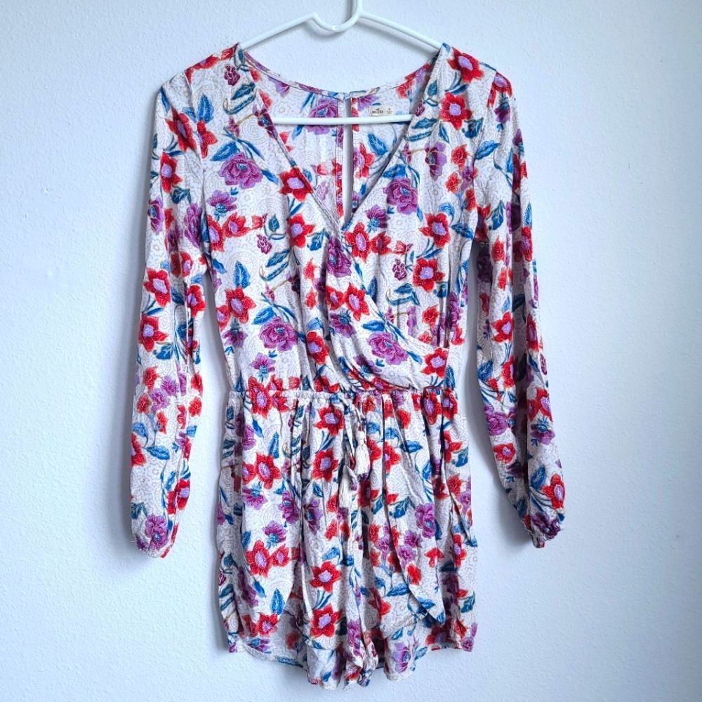 Hollister Floral Print Long Sleeve Romper